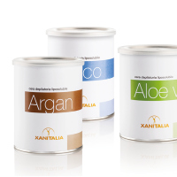 Теплий віск в банках