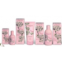 Tra i Ciliegi - Квітуча сакура